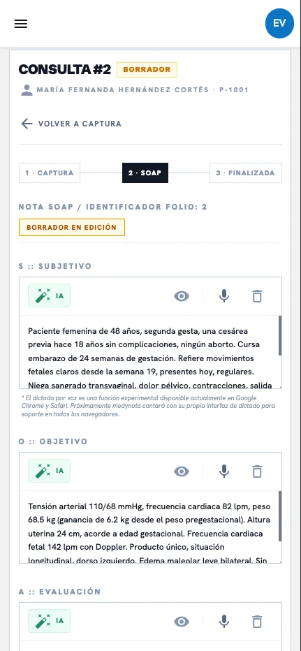 Pantalla SOAP: nota estructurada generada por IA en campos Subjetivo, Objetivo, Evaluación y Plan